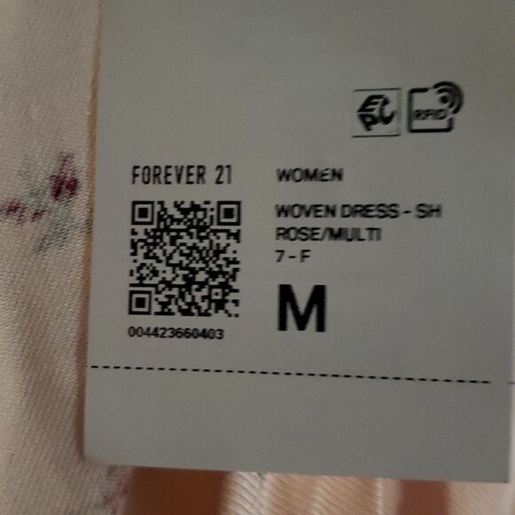 Forever 21 Floral Cut Out Dress - Picture 3 of 6